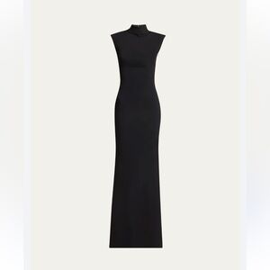 Wilfred Elegant Black Knit Maxi Dress